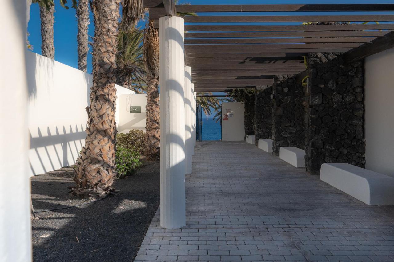 Beautiful Studio On The Seafront Коста-Тегисе Экстерьер фото